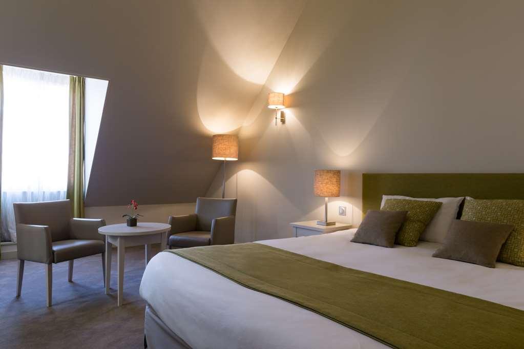 Hotel Ogaux Vieux Remparts Provins Camera foto