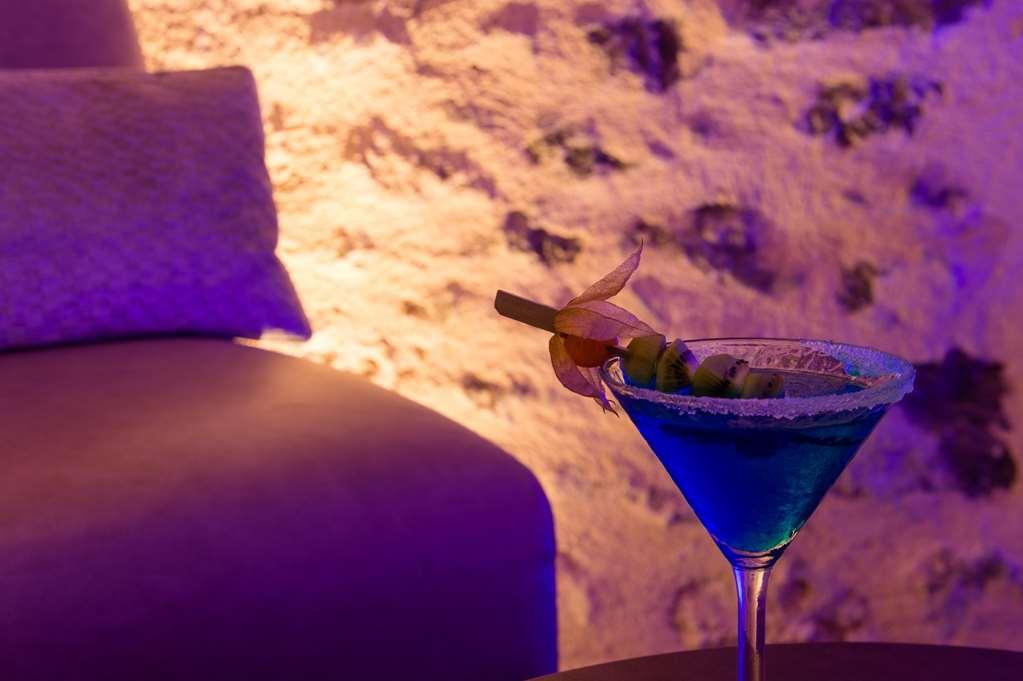 Hotel Ogaux Vieux Remparts Provins Amenities foto